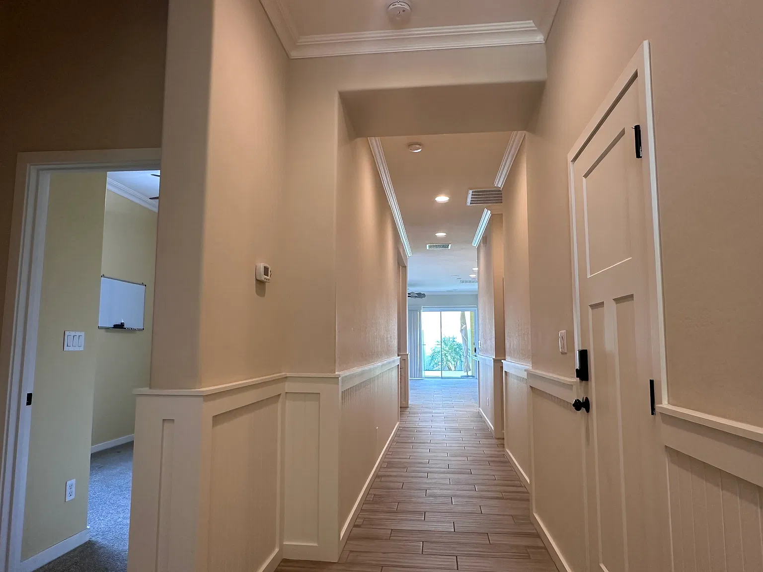 4 bed, 1967 sqft, $2,600 — Photo 3