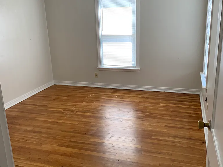 3806 E Washburn Ave — Photo 3