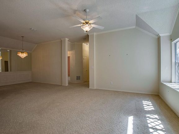 5th image of 3232 Candlewood Trl