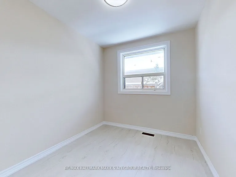 207 Septonne Ave #MAIN — Photo 15