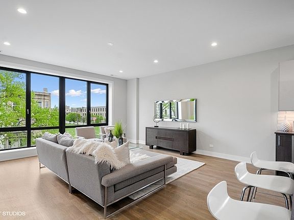 2nd image of 6242 S Greenwood Ave #3N