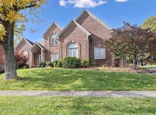 14907 Forest Oaks Dr, Louisville, KY 40245