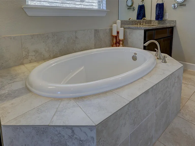3030 Isabella Ln — Photo 23