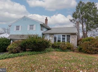 319 Columbia Pl, Broomall, PA 19008