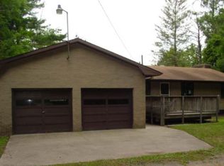 402 Cedar Dr, Edenville, MI 48620