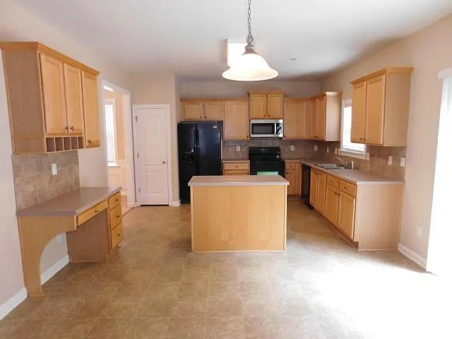 3543 Aberdeen Way — Photo 12