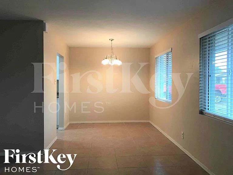 3625 W San Juan Ave — Photo 3