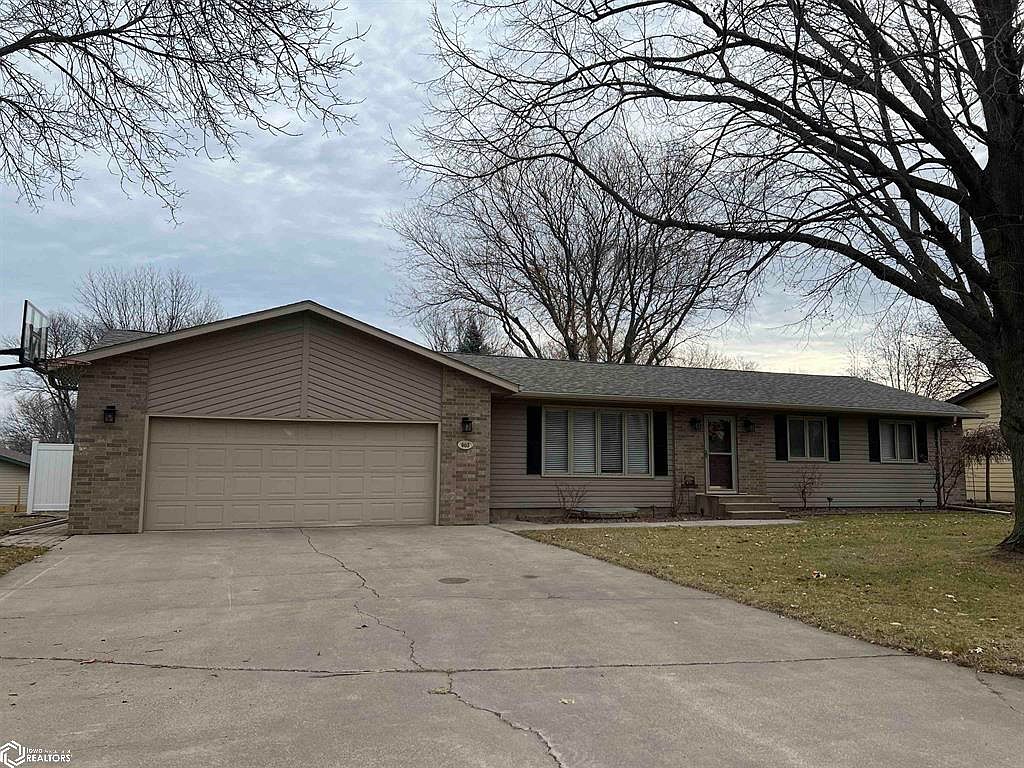 903 12th St SW, Humboldt, IA 50548 Zillow