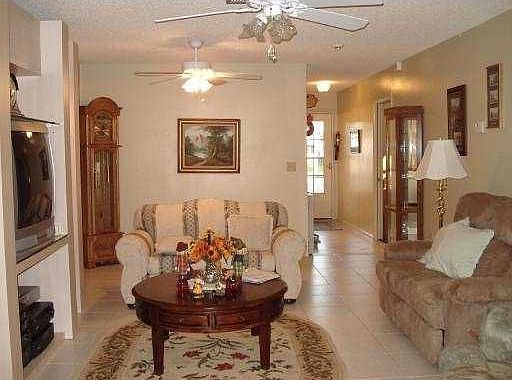 4th image of 2886 Fernley Dr E APT 15
