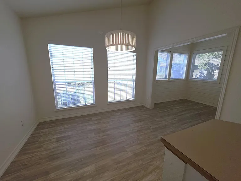210 Oak Bay St #703 — Photo 12