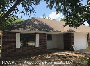 1522 Shannon St #B, Springdale, AR 72764