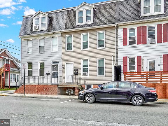 2nd image of 30 N Sumner St