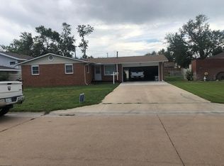 5501 Apache Rd, Great Bend, KS 67530