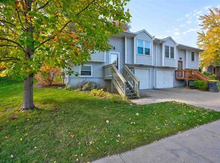 2141 Plaen View Dr, Iowa City, IA 52246