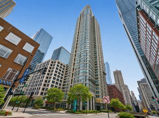345 N La Salle Dr APT 1108, Chicago, IL 60654