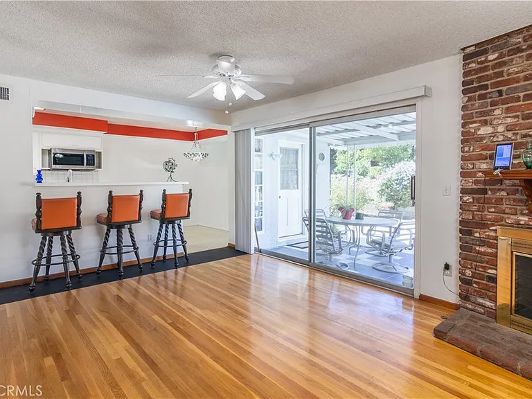 11543 Swinton Ave — Photo 9