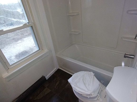 5th image of 1086 Kings Hwy #4