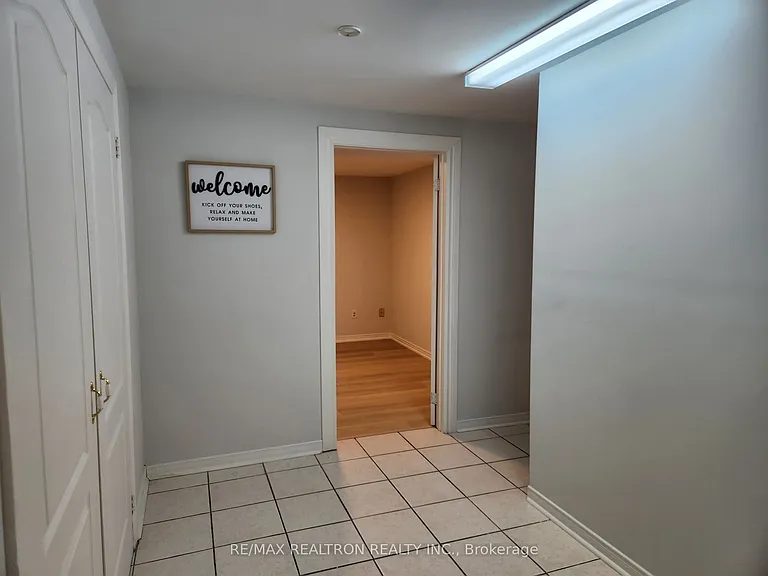 46 Thornbrook Ct #BASEMENT — Photo 11
