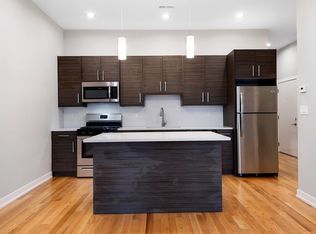 1420 N Milwaukee Ave #201, Chicago, IL 60622