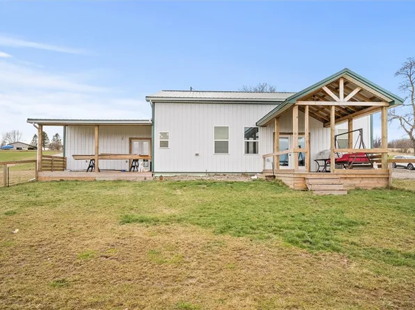 7420 Sapp Rd, Lyons, NY 14489