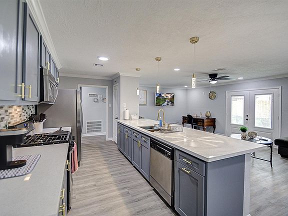 3rd image of 8706 Glen Valley Dr