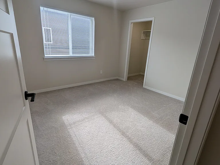 217 E Countryside Ave — Photo 17