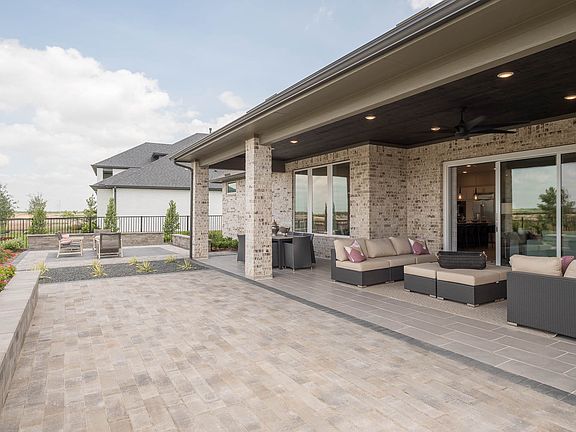 Casoria Plan Representative Image Covered Outdoor Living