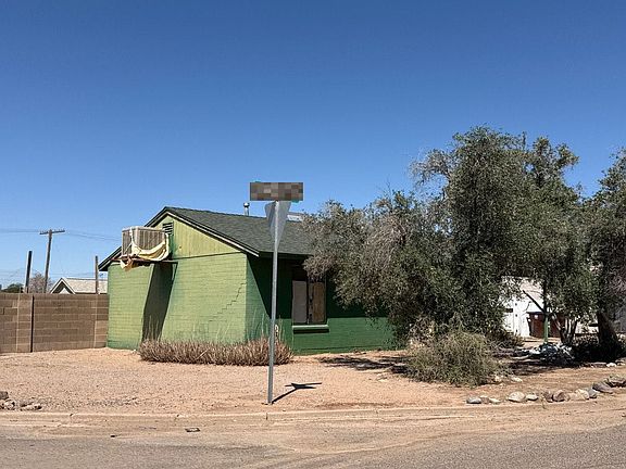3rd image of 710 N Sonora St