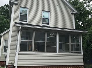 17 Pickett Pl, Springfield, MA 01109