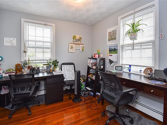 3rd image of 6 Trenton St Floor 1