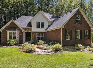 2036 Moorlands Vw, Howell, MI 48855