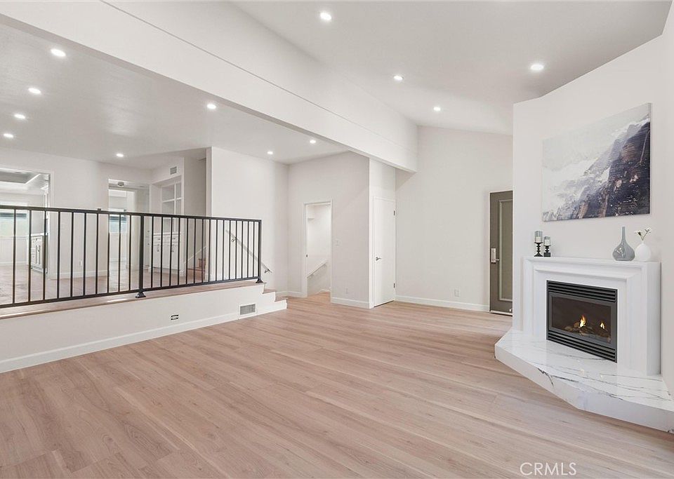 1st image of 17109 Palisades Cir