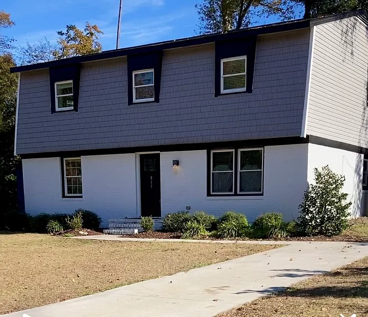 Building Photo - 815 Montclair Dr