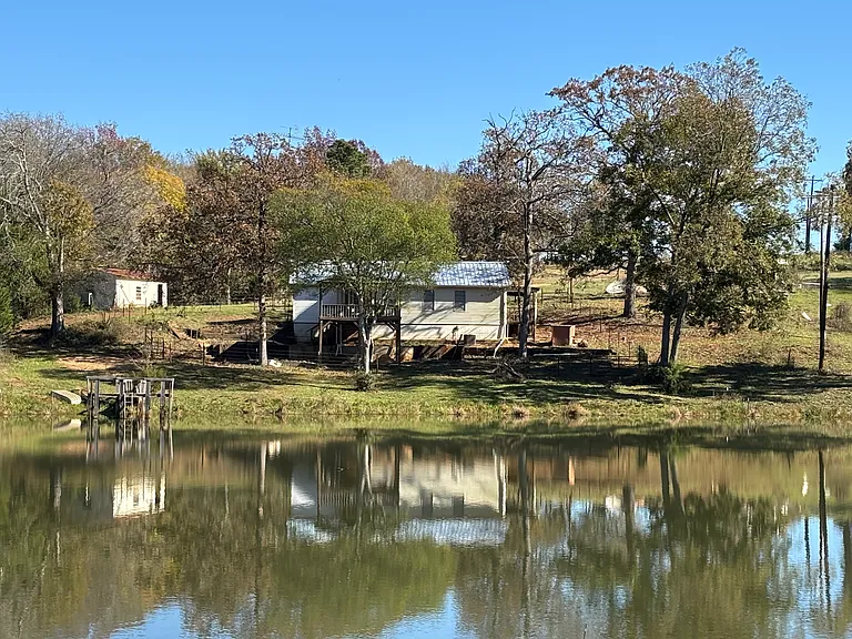 1731 County Road 3701 — Photo 4