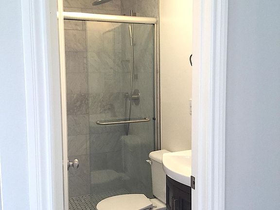 5th image of 2440 8th Ave #12N10