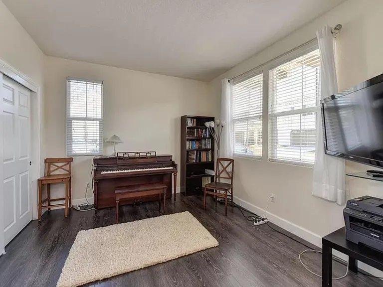 1393 Folsom Meadows Cir — Photo 10