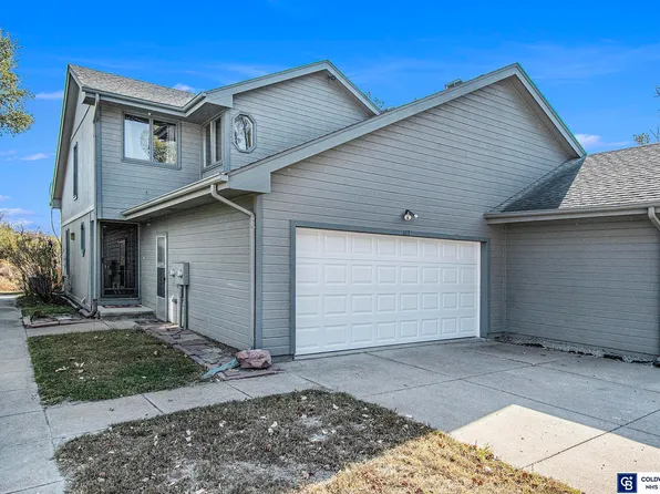 19911 Robinhood Ln #117, Plattsmouth, NE 68048