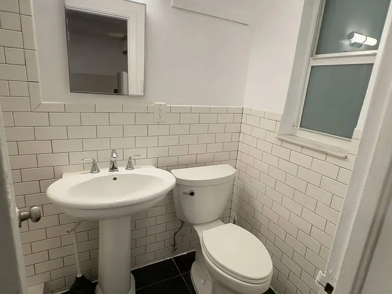 1004 W Las Olas Blvd #2 — Photo 11