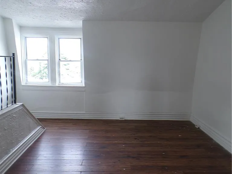 111 Ridge Ave — Photo 14