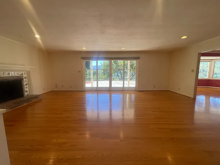 22505 Rolling Hills Rd — Photo 12