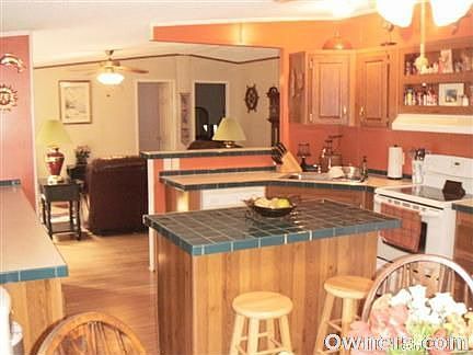 Eat in Kitchen,Breakfast Bar