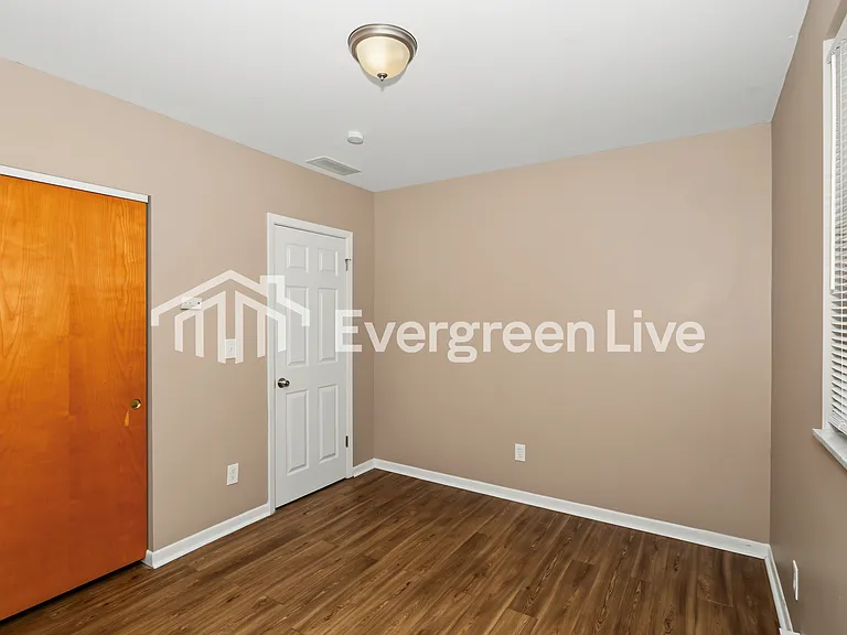 3980 Washington Ave — Photo 11