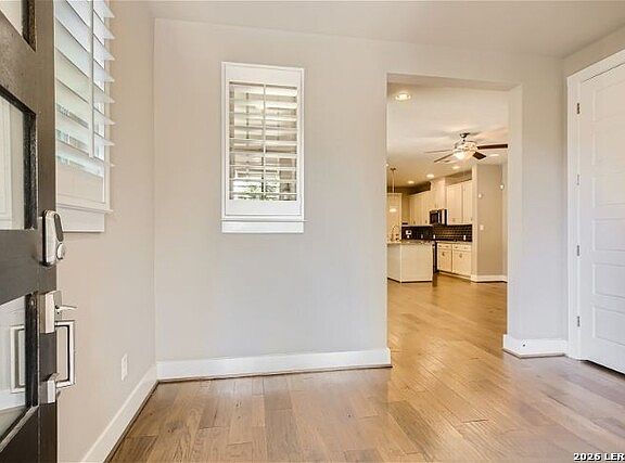 3rd image of 206 Ridgecrest Dr Unit 10