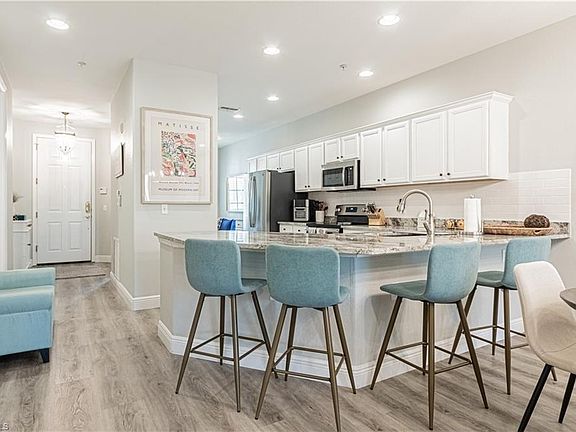 3rd image of 4883 Hampshire Ct #6-102