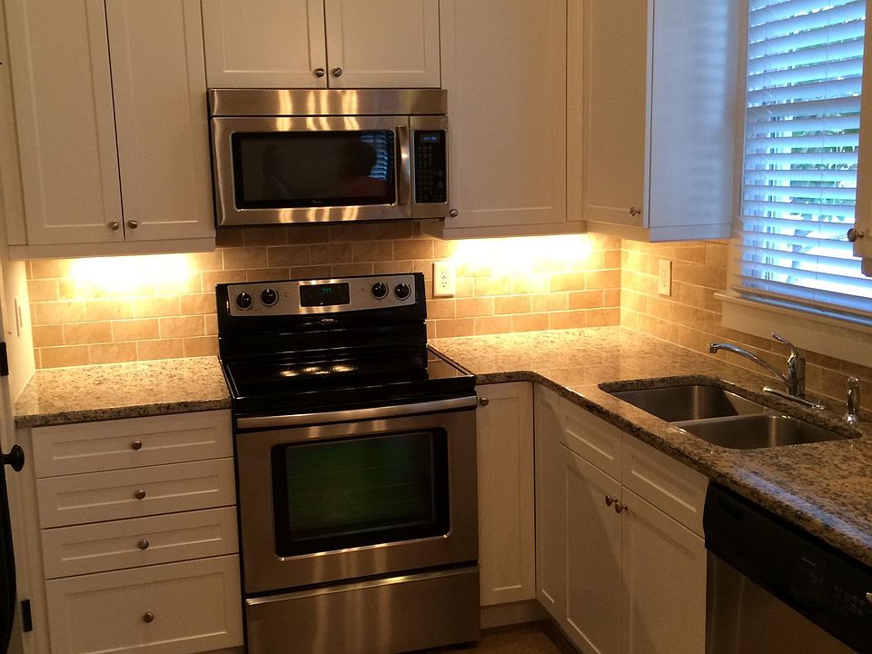 2nd image of 6420 Chalfont Cir