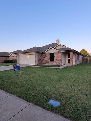 2608 Plantation Dr Photo 1