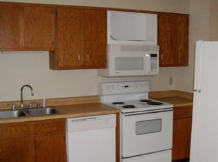 402 Shelby Ave APT 16, Radcliff, KY 40160