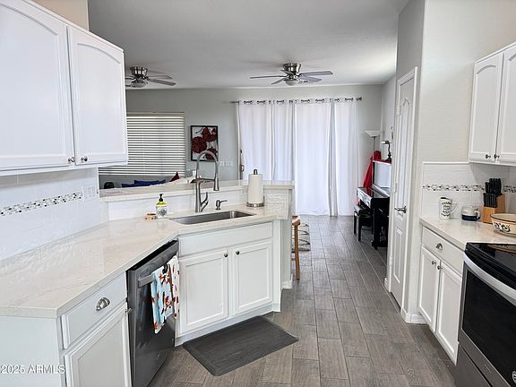 3rd image of 3538 E Peach Tree Dr