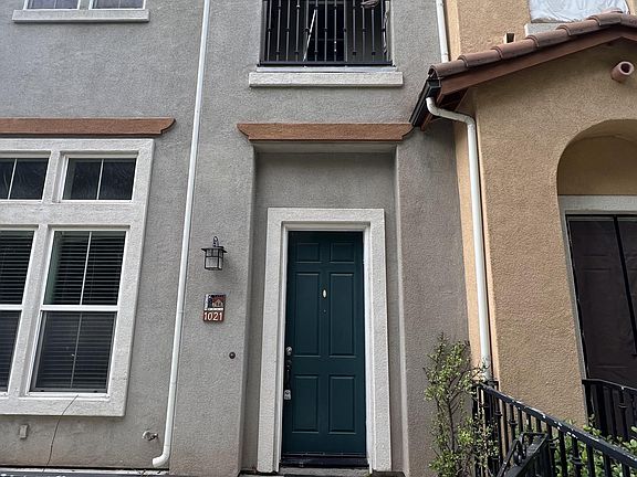 2nd image of 1021 L Ave