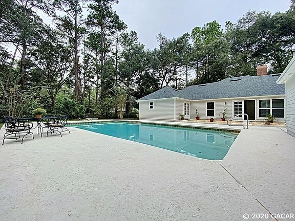 5th image of 11207 NW 14th Ave